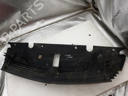 Used Grille Grille 22873701 22873701