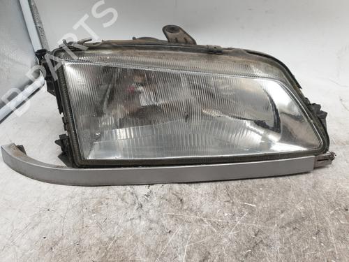 Used Right headlight Right headlight PEUGEOT 306 Hatchback (7A, 7C, N3, N5) 1.9 D (68 hp) 28908637 28908637