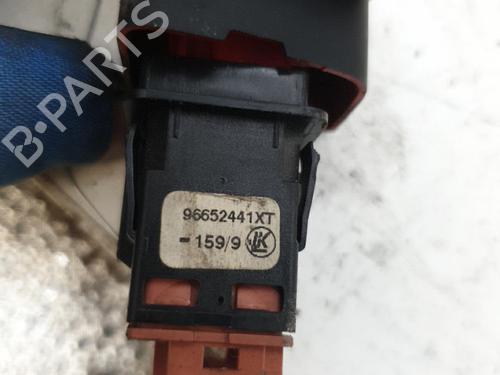 Used Warning switch Warning switch PEUGEOT 5008 (0U_, 0E_) 1.6 HDi (110 hp) 22875629 22875629