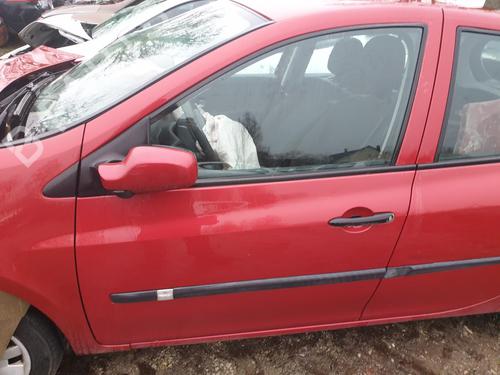 left-front-door-renault-clio-iii-br01-cr01-2005-2006-2007-2008-2009-2010-2011-2012-2013-2014-32262396 main image