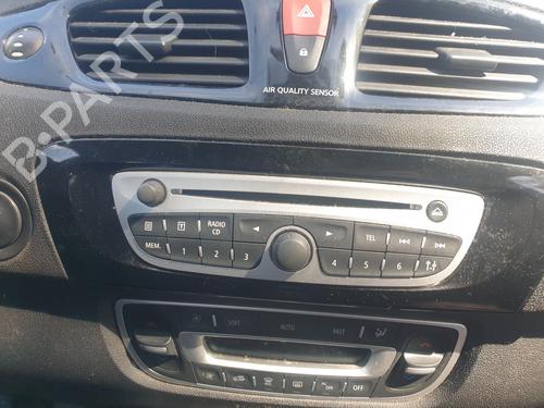 Used Radio Radio RENAULT SCÉNIC III (JZ0/1_) 1.9 dCi (JZ0J, JZ1J, JZ1K, JZ1S) (131 hp) 33970118 33970118