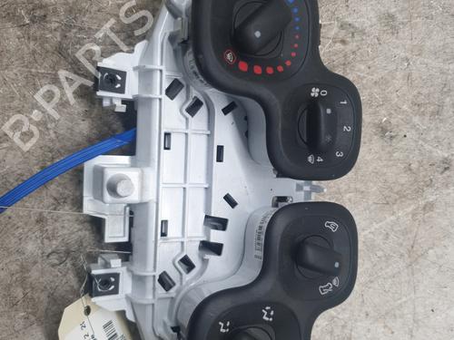 Used Climate control FIAT PANDA (312_, 319_) 1.2 (312PXA1A) (69 hp) 30538352