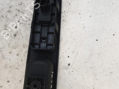 Right front window switch PEUGEOT 307 Break (3E) 1.6 HDi 110 | BP22864877I26 - Image 2