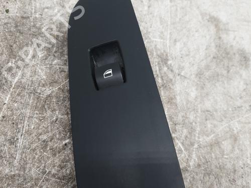 Used Right front window switch BMW 1 (E81) 120 d (177 hp) 25894131
