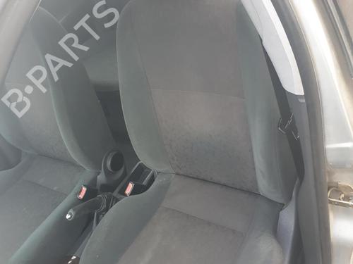 Sæde venstre fortil FORD FOCUS I (DAW, DBW) 1.6 16V | BP29839979C15