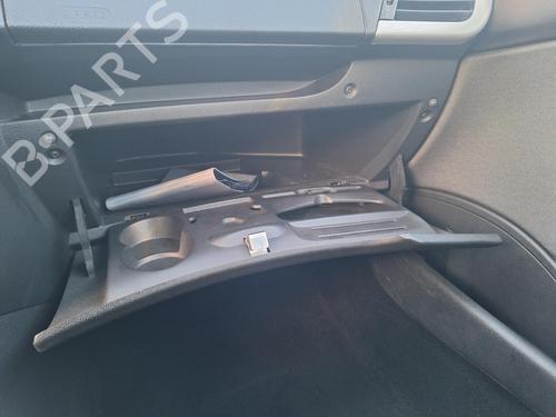 Used Glove box PEUGEOT 206+ (2L_, 2M_) 1.4 HDi eco 70 (68 hp) 22883622