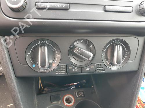 Climate control VW POLO V (6R1, 6C1) 1.6 TDI | BP28684885I5