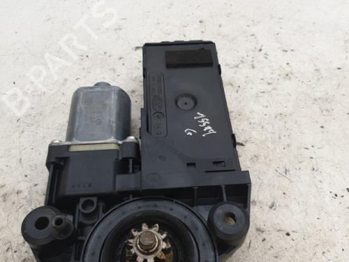 Left front window motor RENAULT MEGANE III Hatchback (BZ0/1_, B3_) 1.5 dCi (BZ09, BZ0D, BZ1W, BZ29, BZ14) | BP24423045E21 
