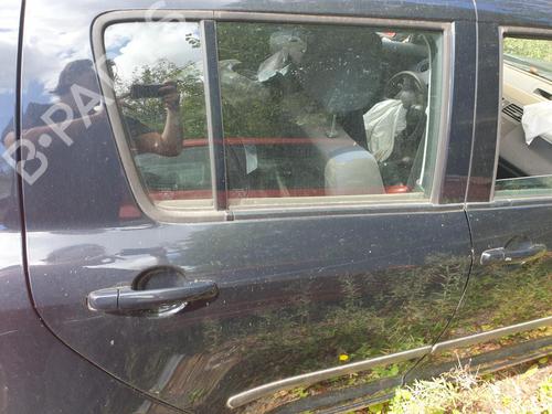 right-rear-door-suzuki-swift-iii-mz-ez-2005-28357828 main image