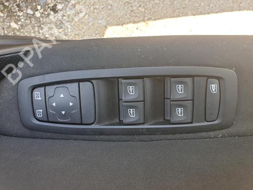 Used Left front window switch Left front window switch RENAULT MEGANE IV Hatchback (B9A/M/N_) 1.5 dCi 110 (B9A3) (110 hp) 26617905 26617905
