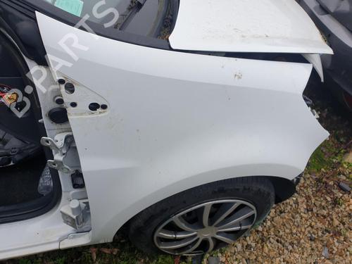 Used Right front fenders RENAULT CLIO III (BR0/1, CR0/1) 1.5 dCi (C/BR0G, C/BR1G) (68 hp) 32370953