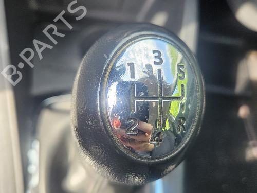 Used Gear lever RENAULT MEGANE III Grandtour (KZ0/1) 1.5 dCi (KZ09, KZ0D, KZ1G, KZ29, KZ14, KZ1W, KZ10, KZ1F,... (110 hp) 26905167