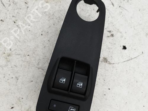 Used Left front window switch Left front window switch 38473684 38473684