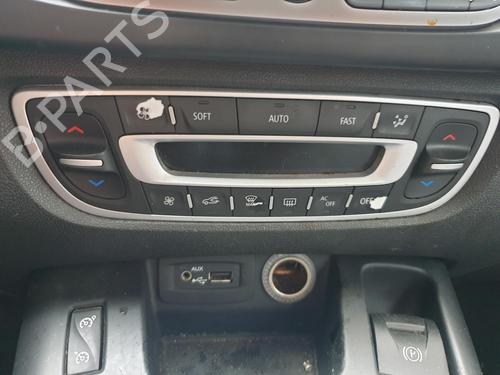 Climate control RENAULT SCÉNIC III (JZ0/1_) 1.6 dCi (JZ00, JZ12) | BP30180814I5 