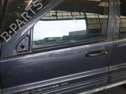 Used Left front door JEEP GRAND CHEROKEE II (WJ, WG) 3.1 TD 4x4 (140 hp) 30205576