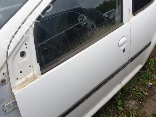Left front door PEUGEOT 107 (PM_, PN_) 1.4 HDi | BP25375403C2 