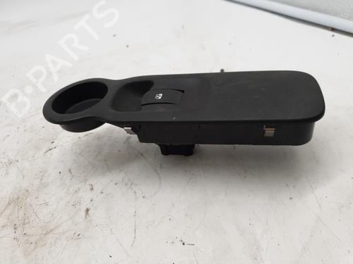 Used Right front window switch Right front window switch RENAULT MODUS / GRAND MODUS (F/JP0_) 1.2 (JP0C, JP0K, FP0C, FP0K, FP0P, JP0P, JP0T) (75 hp) 22870004 22870004