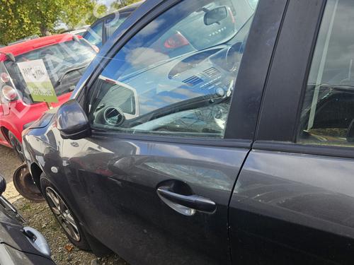 Used Left front door MAZDA 3 Saloon (BL) 1.6 MZR CD (BL14) (116 hp) 29501263