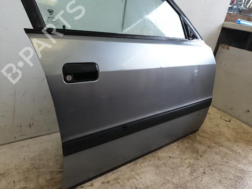 Used Right front door Right front door 22879039 22879039
