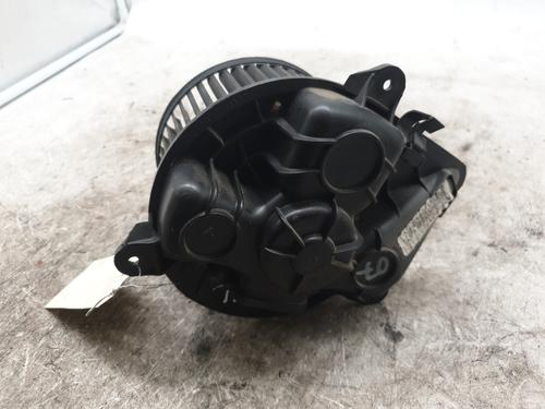 Heater blower motor RENAULT TRAFIC II Van (FL) 2.0 dCi 90 (FL0H, FL00, FL01, FL0M, FL0P, FL0S) | BP29325167M62 - Image 2