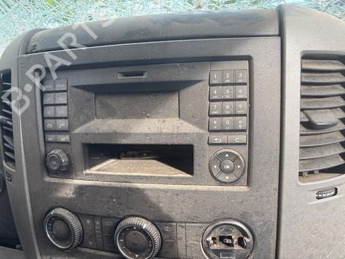 Used Radio Radio 39630270 39630270