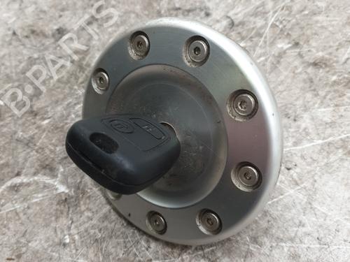 fuel-flap-peugeot-206-sw-2ek-2002-30870714 main image