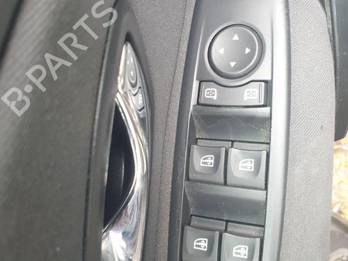Used Left front window switch RENAULT MEGANE III Grandtour (KZ0/1) 1.6 dCi (KZ00, KZ12, KZ13) (130 hp) 28117225