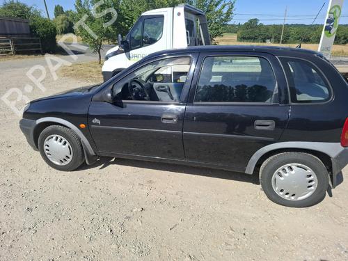 Brugte OPEL CORSA B (S93)  1.4 i (F08, F68, M68)  4833116