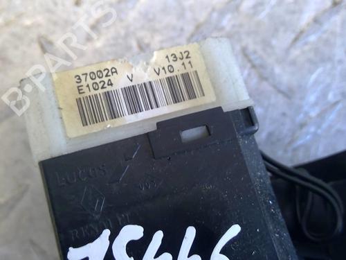 Used Steering column stalk RENAULT SCÉNIC I MPV (JA0/1_, FA0_) 1.9 dTi (JA1U) (80 hp) 22868331