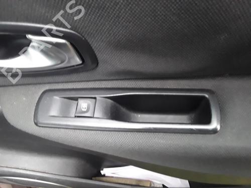 Used Right rear window switch Right rear window switch RENAULT GRAND SCÉNIC III (JZ0/1_) 1.5 dCi (JZ0B, JZ07) (106 hp) 22877143 22877143