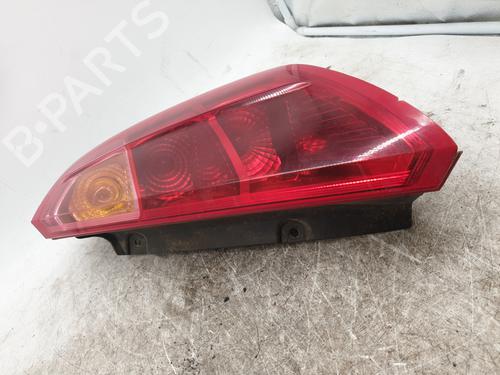right-taillight-fiat-grande-punto-199_-2005-25989639 main image