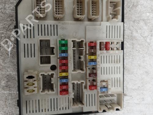 Used Fuse box RENAULT LAGUNA III (BT0/1) 2.0 dCi (BT01, BT08, BT09, BT0E, BT0K, BT12, BT1C, BT1D,... (150 hp) 31852922
