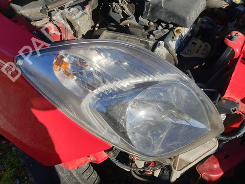 Used Right headlight Right headlight TOYOTA YARIS (_P9_) 1.3 VVT-i (SCP90_, SCP90R) (87 hp) 33631458 33631458