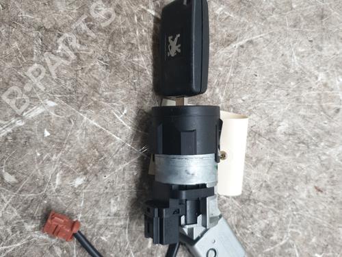 Used Ignition barrel PEUGEOT 308 I (4A_, 4C_) 1.6 HDi (109 hp) 32321072