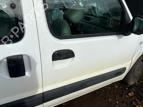 Used Right front door Right front door RENAULT KANGOO Express (FC0/1_) 1.5 dCi (FC1E) (68 hp) 40054117 40054117