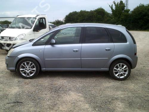 Left taillight OPEL MERIVA A MPV (X03) 1.7 CDTI (E75) | BP22867200C34 