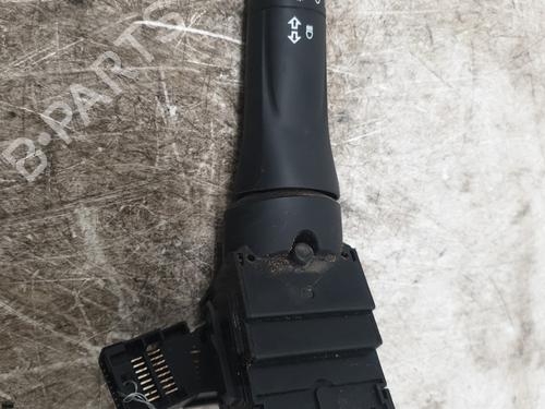 switch-isuzu-d-max-ii-tfr-tfs-2012-25454441 main image