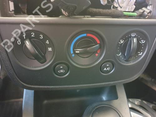 Climate control FORD FIESTA V (JH_, JD_) 1.4 TDCi 1426732