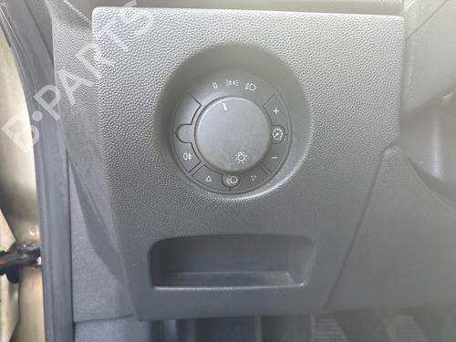 Used Headlight switch Headlight switch OPEL CORSA D (S07) 1.4 (L08, L68) (90 hp) 39728461 39728461