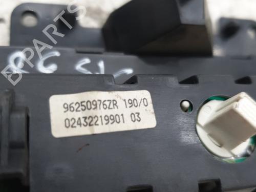 Display monitor PEUGEOT 206 Hatchback (2A/C) 2.0 HDI 90 | BP22864318C48 