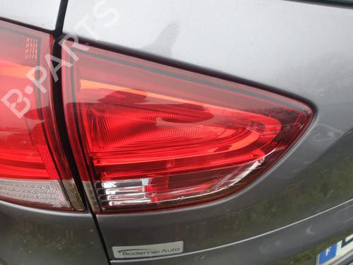 Used Left tailgate light Left tailgate light RENAULT CLIO IV Grandtour (KH_) 1.5 dCi 90 (KHN3, KHN4) (90 hp) 31979446 31979446