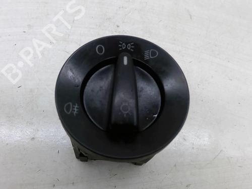 Used Headlight switch VW GOLF IV (1J1) 1.9 TDI (130 hp) 22882062