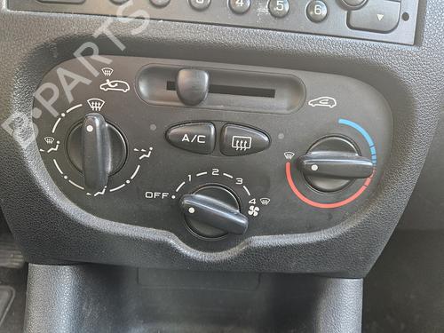 Comando clima PEUGEOT 206+ (2L_, 2M_) 1.4 HDi eco 70 (68 hp) 32321092