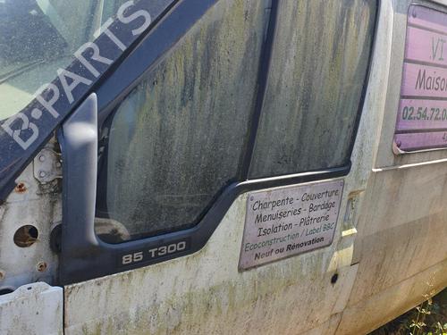 Used Left front door Left front door 37588097 37588097