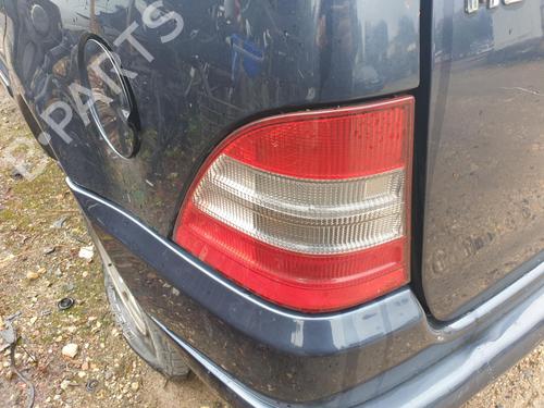 Venstre baglygte Venstre baglygte MERCEDES-BENZ M-CLASS (W163) ML 270 CDI (163.113) (163 hp) 28429377 28429377