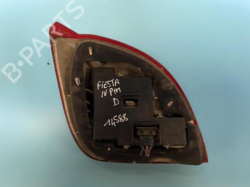 Used Right taillight FORD FIESTA IV (JA_, JB_) 1.25 i 16V (75 hp) 22886552