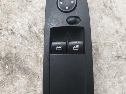 Used Left front window switch Left front window switch BMW 1 (E81) 123 d (204 hp) 30318287 30318287