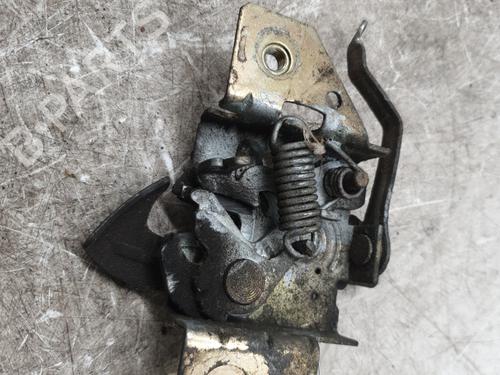 Fechadura do capot Fechadura do capot FORD FIESTA V (JH_, JD_) 1.3 (69 hp) 33653178 33653178