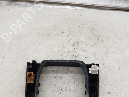 Used Middle console Middle console VW PASSAT B6 (3C2) 1.9 TDI (105 hp) 22865154 22865154