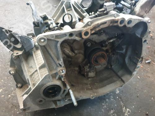 gearbox-renault-clio-iii-br01-cr01-2005-2006-2007-2008-2009-2010-2011-2012-2013-2014-30321061 main image